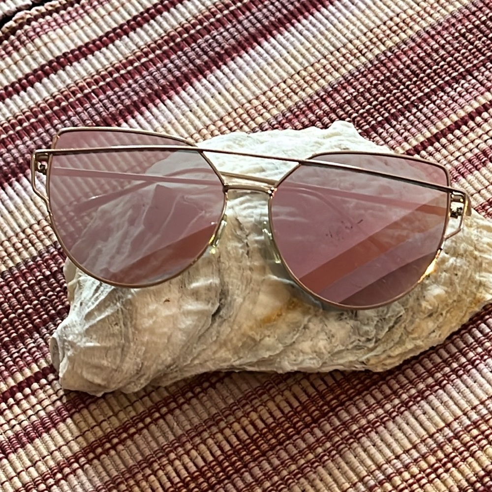 Fashion sunglasses mirrored & tinted unisex pink tint gold wire